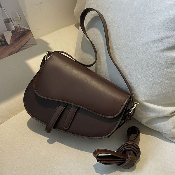 Classic Saddle Flap Crossbody Bag