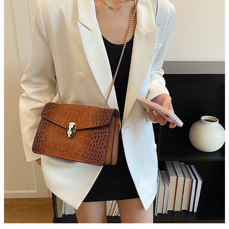 Elegant Croc-Embossed Snakehead Chain Shoulder Bag