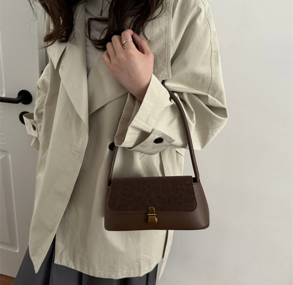 LEOPARD PRINT FRENCH BAG