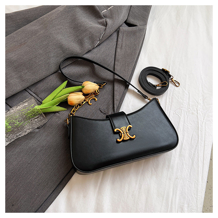 Chic Triomphe Clasp Shoulder Bag with Chain & Belt Straps