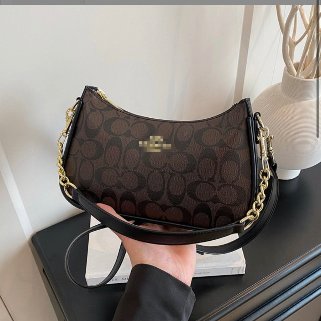 Coach Teri Shoulder Bag – Signature Canvas