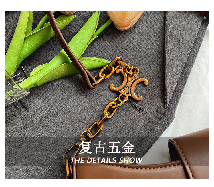 Chic Triomphe Clasp Shoulder Bag with Chain & Belt Straps