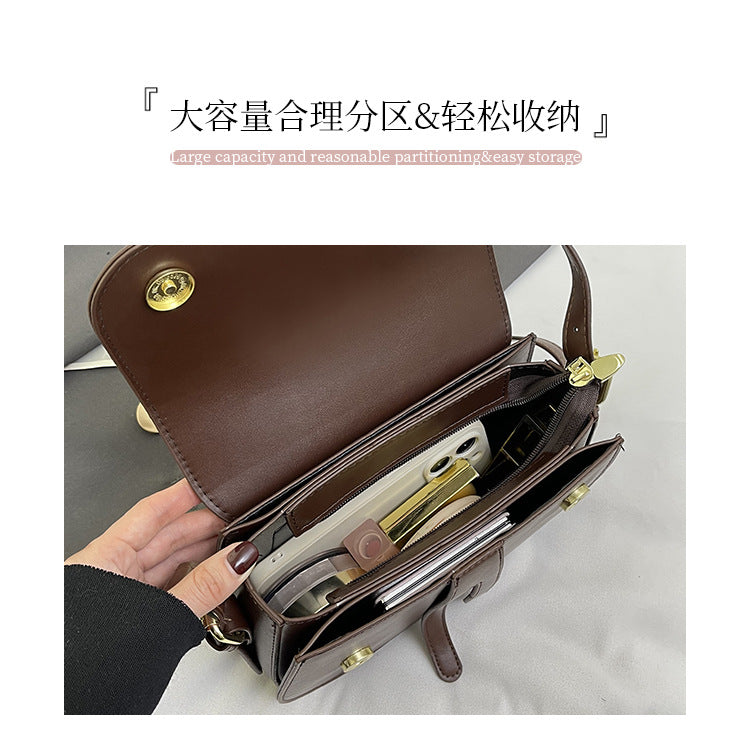 Classic Saddle Flap Crossbody Bag